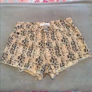KanCan Sz Small High Rise Denim Shorts . No stretch .